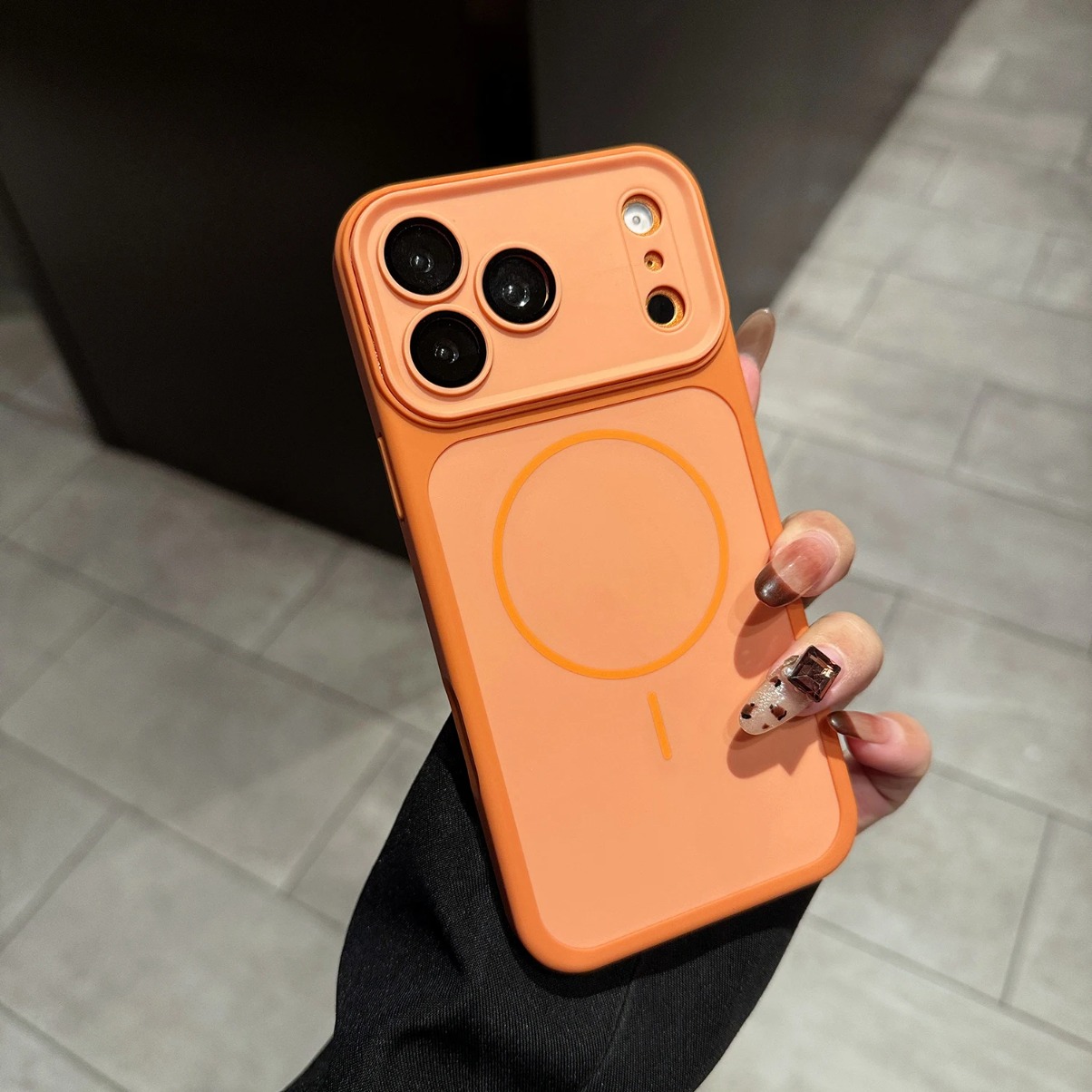 Magnetic Phone Case for iPhone - Camera Lens Protector 评论和价格